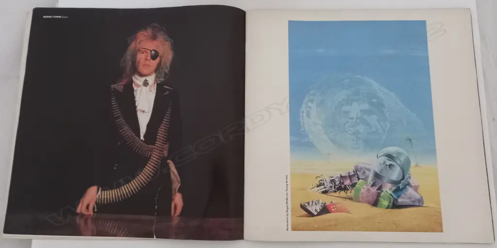 Gillan, Future Shock Image 1++